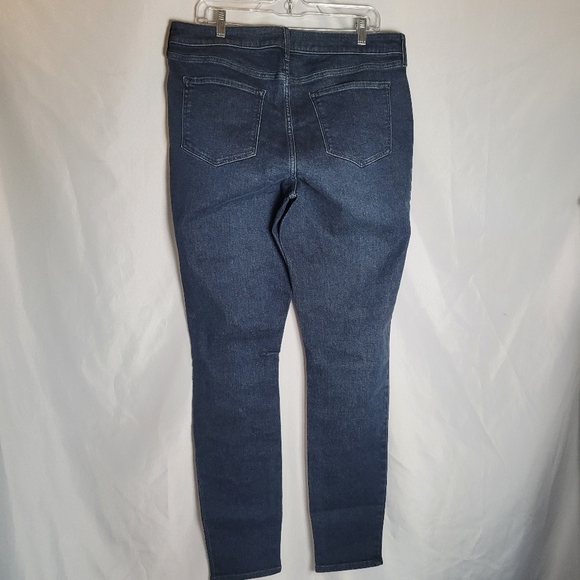 NWT Old Navy Women's Darkwash Midrise Rockstar Skinny Jeans Distress Size 16Tall - Picture 6 of 12